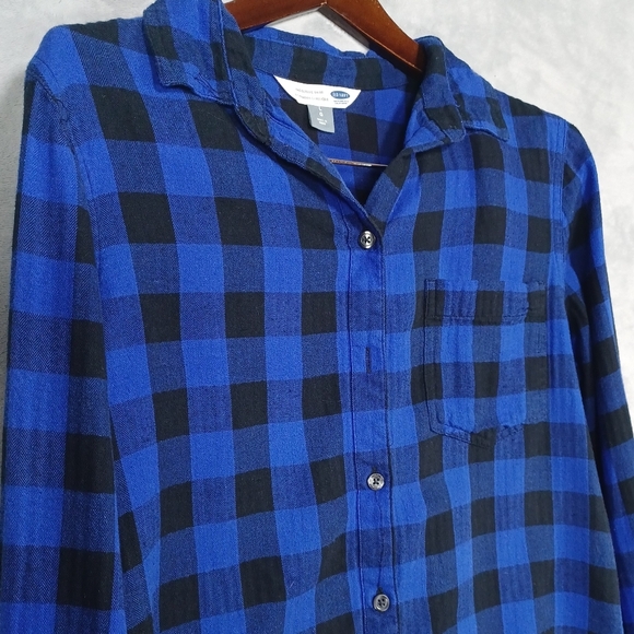 Old Navy Women’s Plaid Flannel Shirt Large Blue Black Classic Fit Soft Cotton - Picture 3 of 10